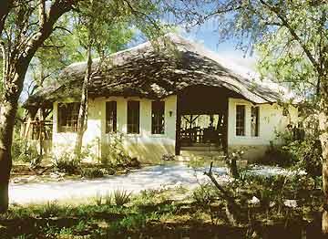 Etosha Aoba Lodge Екстериор снимка